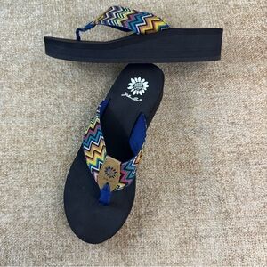 Yellow Box Chevron Toe Thong Wedge Sandals Women’s Size 9